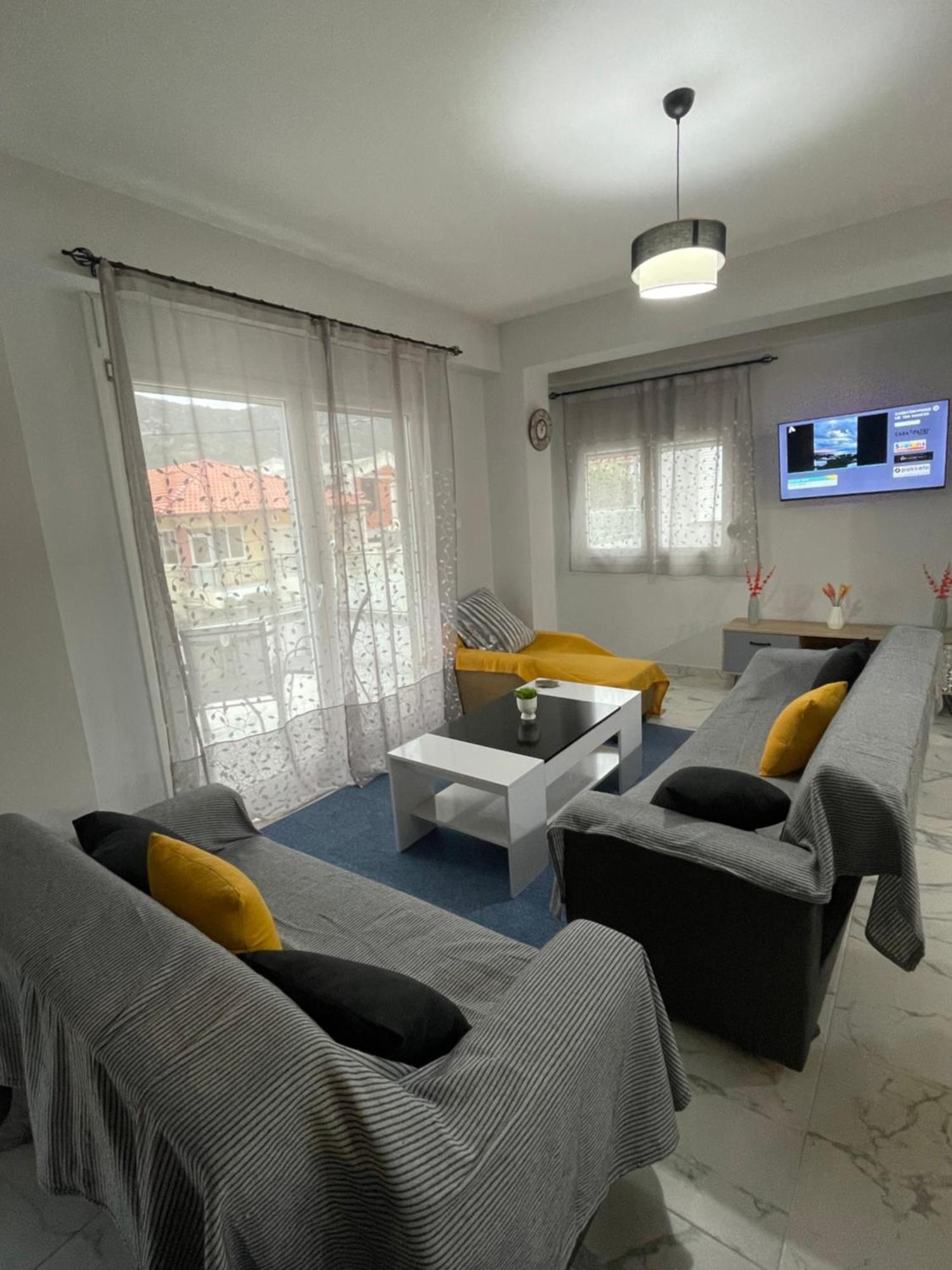 Chara'S House Appartement Kavala Buitenkant foto