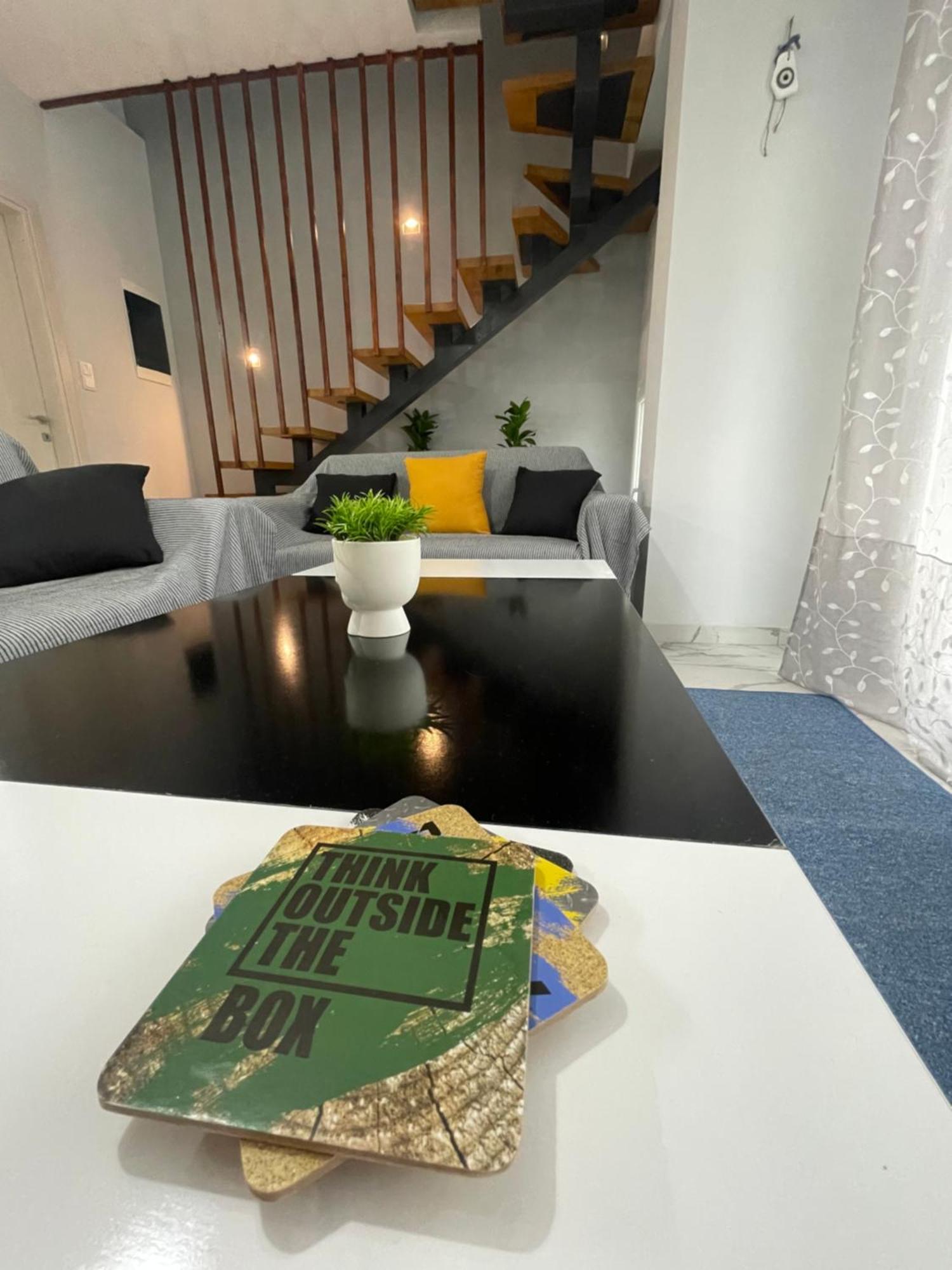 Chara'S House Appartement Kavala Buitenkant foto